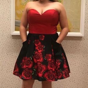 Red and Black prom dress with pockets!